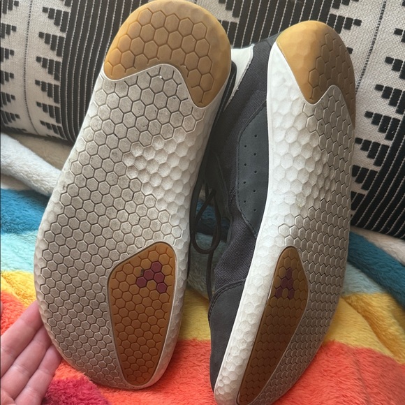 Vivobarefoot Black and White Sneakers Size 9 - Picture 5 of 8